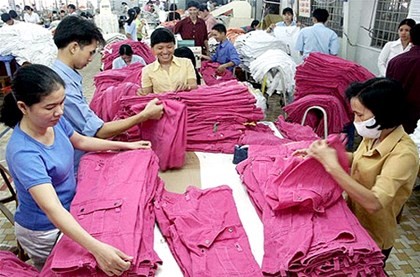 Vietnam’s garments and textiles gradually take up domestic market - ảnh 2